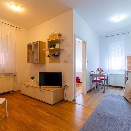 Flexible Selfcheckins 57 - Zagreb - Parking - New Apartment Exterior photo